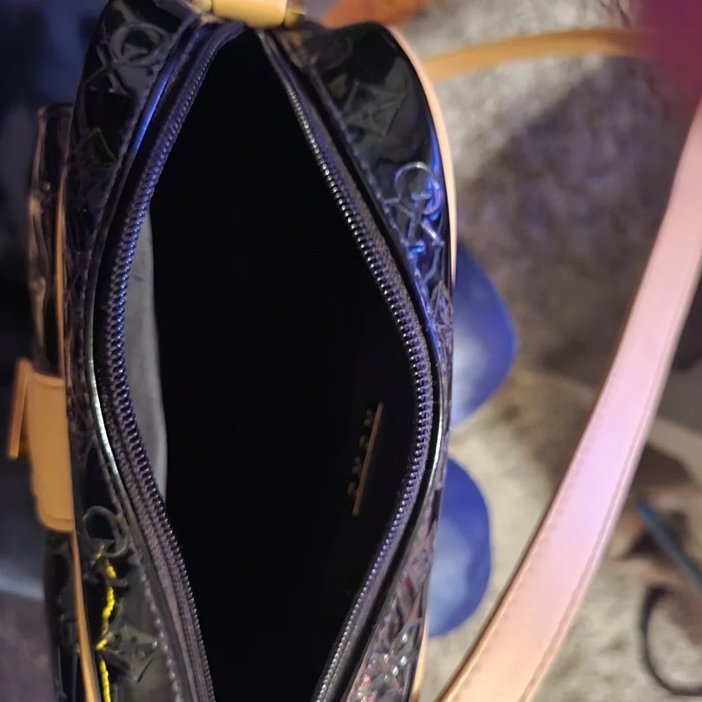 Black Tan Patent Leather Crossbody Bag EUC preloved hp🔥
